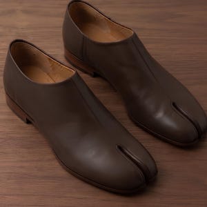Handmade Men's Brown Split Toe Leather Loafers | Premium Matte Plain Leather Tabi Shoes | Casual Luxury Slip-On Dress Shoes for Men