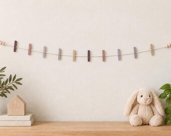 Lavender Mauve Kids Art Display Garland, Artwork Holder, Purple Kids Room Wall Decor
