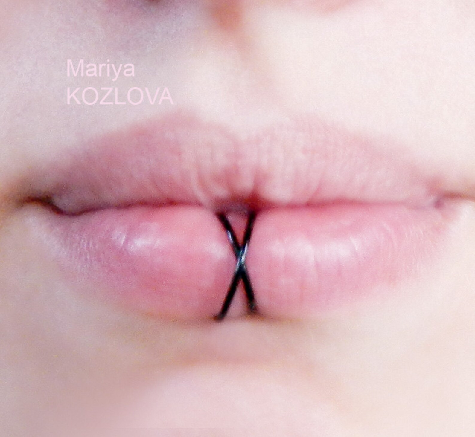 Daredorm Crossing Lips