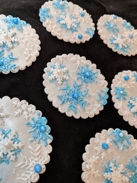 24 Edible White Snowflake Cake Toppers Edible Snowflakes