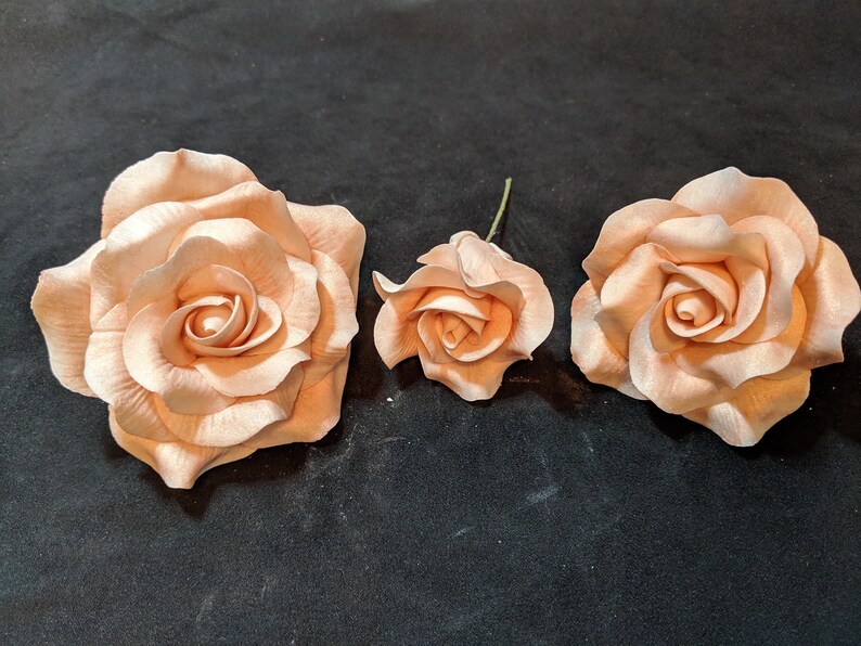 3 Edible Veined ROSE GOLD ROSES / no leaves / Any color/ Cake Etsy