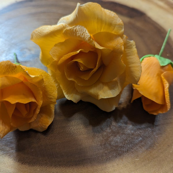 3 Edible Veined ROSES and 6 LEAVES/Cake decoration/Any color/ Gum paste / sugar flower / wedding cake decoration / cake topper / fall/autumn