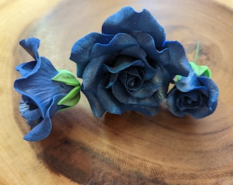 Edible veined navy blue ROSES and leaves /Gum paste/ Any color/sugar flower/wedding cake decoration /cake topper