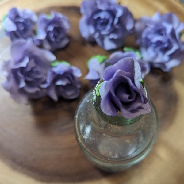 12 Edible purple ROSES / Gum paste / fondant / Any color / Cake decoration / sugar flower / wedding cake decoration