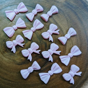 12 Edible gum paste bows/6 various designs/fondant cupcake topper