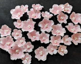 12 Edible RUFFLE Flowers 1.0", 1.25", 1.5"  with beautiful pearl centers/ any color / Cake decoration / sugar flowers / wedding /anniversary
