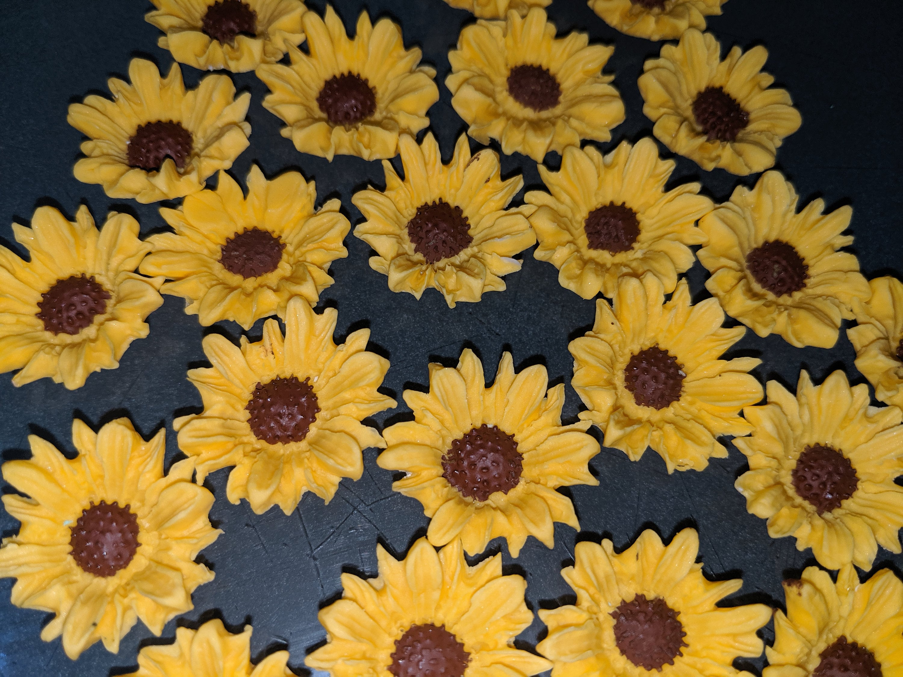 24 Mini 1 Edible SUNFLOWERS gum paste/fondant / sugar Etsy