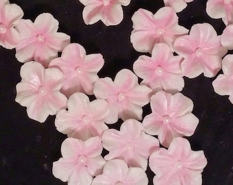 28 Edible BLOSSOM / any color / Gum Paste / fondant flowers / sugar flowers / cake or cupcake decoration / cake or cupcake topper
