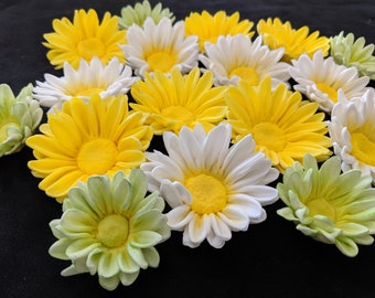 12 DAISY FLOWERS /  gum paste / fondant / sugar  flower / Fall/Autumn cake or cupcake decorations / cake topper