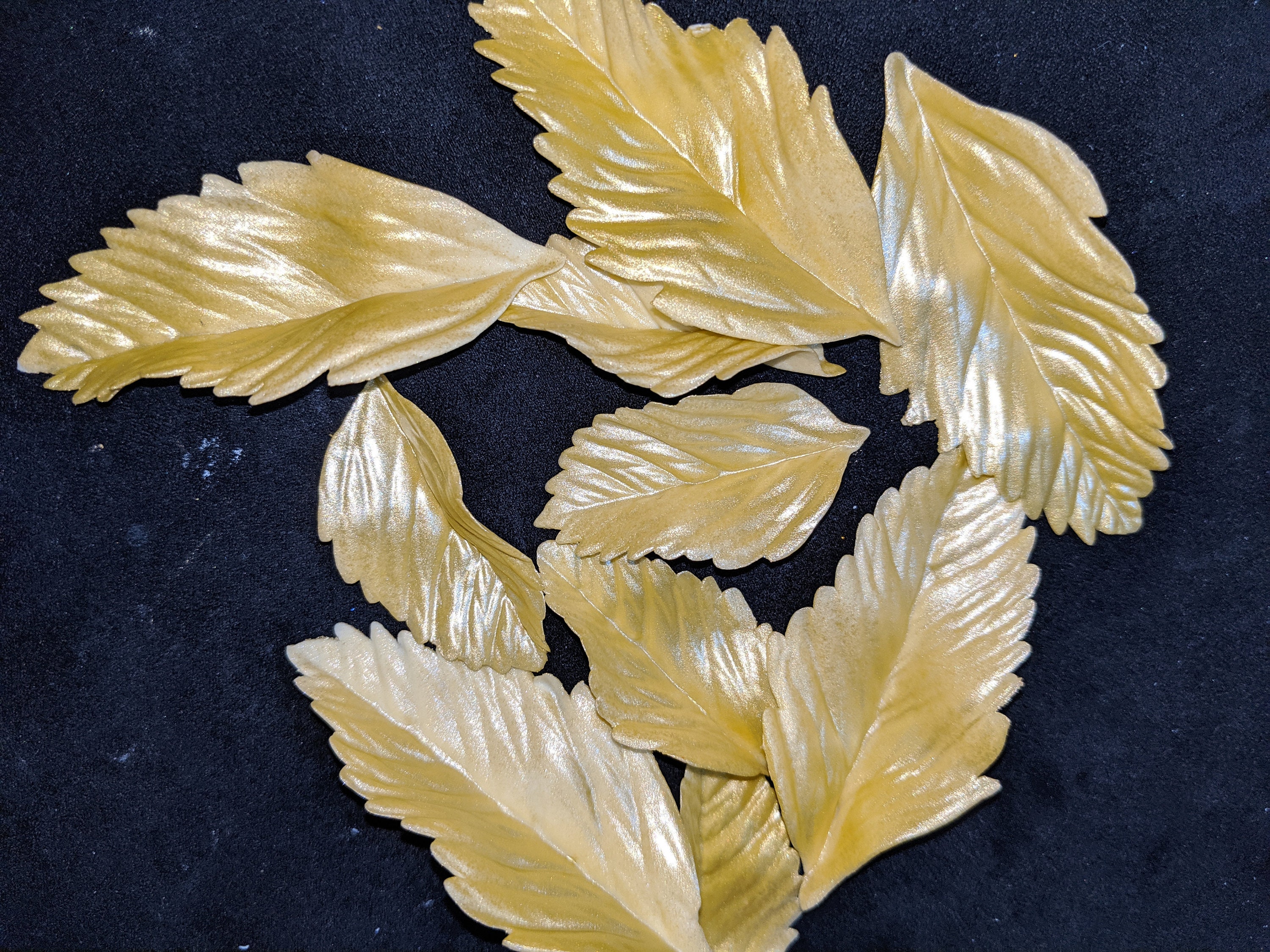 12 Edible Gold LEAVES 3 1.5 /Gum paste/fondant / Etsy