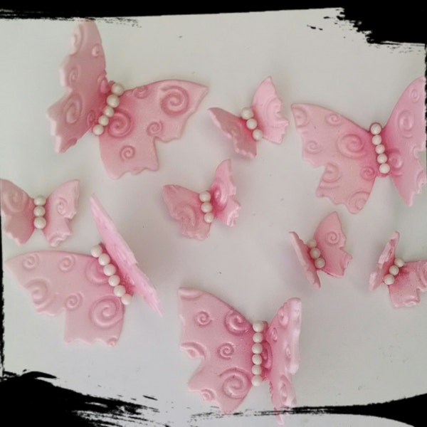 12 Edible BUTTERFLY/BUTTERFLIES / any color / gum paste / fondant / cake decoration or cupcake toppers