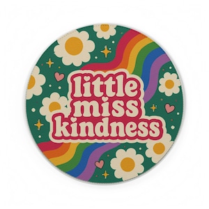 Tapete de rato em couro PU Little Miss Kindness | Tapete de rato de secretária retro com margaridas arco-íris