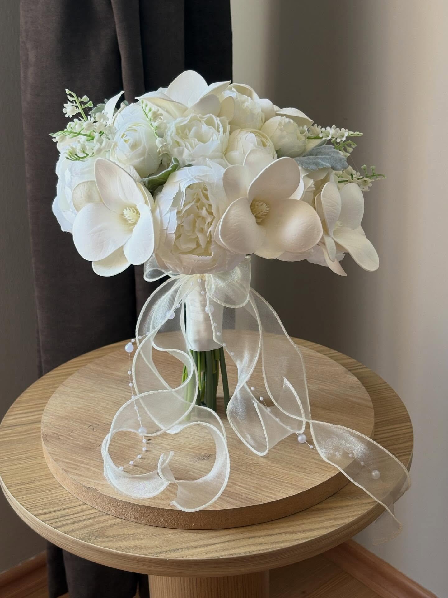 Magnolia Wedding Bride Bouquet - Etsy