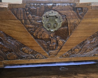 Vintage Oriental 1920s Hand Carved Dragon And Soldiers Antique Camphor  Box