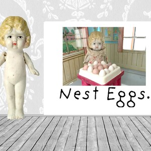 Nest Eggs Las aventuras de Claudia Tarjeta de huevo Muñeca de porcelana Papelería