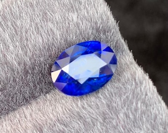 Zaffiro naturale sfaccettato: blu intenso, 5,0 ct (Africa)