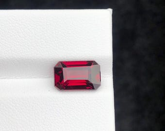 Bague en grenat naturel taille émeraude, taille 7