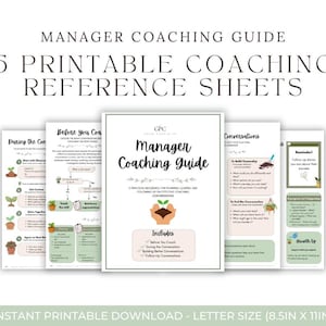 Può includere: Un set di cinque fogli di riferimento stampabili per il coaching manageriale in formato lettera. I documenti presentano testo nero su sfondo bianco con accenti verde salvia e rosa tenue, inclusi diagrammi e icone di piante.