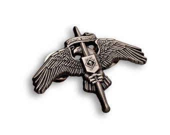 Insignia pequeña de MARSOC, color plata antiguo.