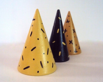 Minimalist Black Yellow Gold Graphic Ring Holders - Abstract Ring Display Cones - Contemporary Ring Tree Modern Decor - Galentine's Day Gift