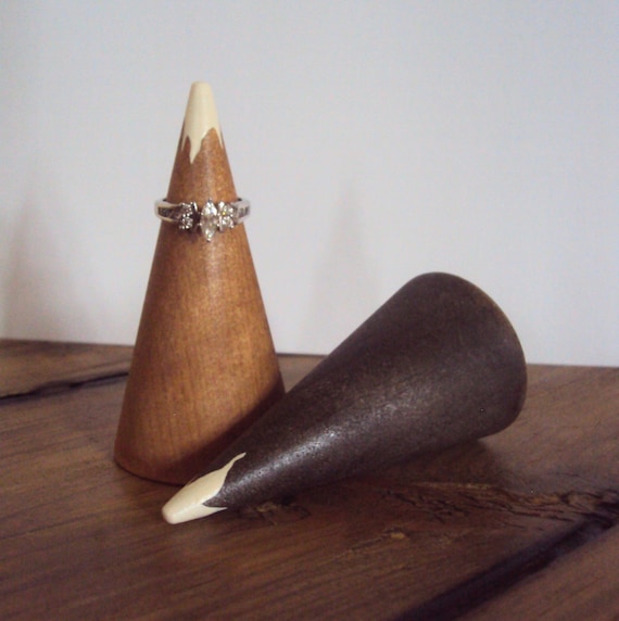 Mountain 2024 ring holder
