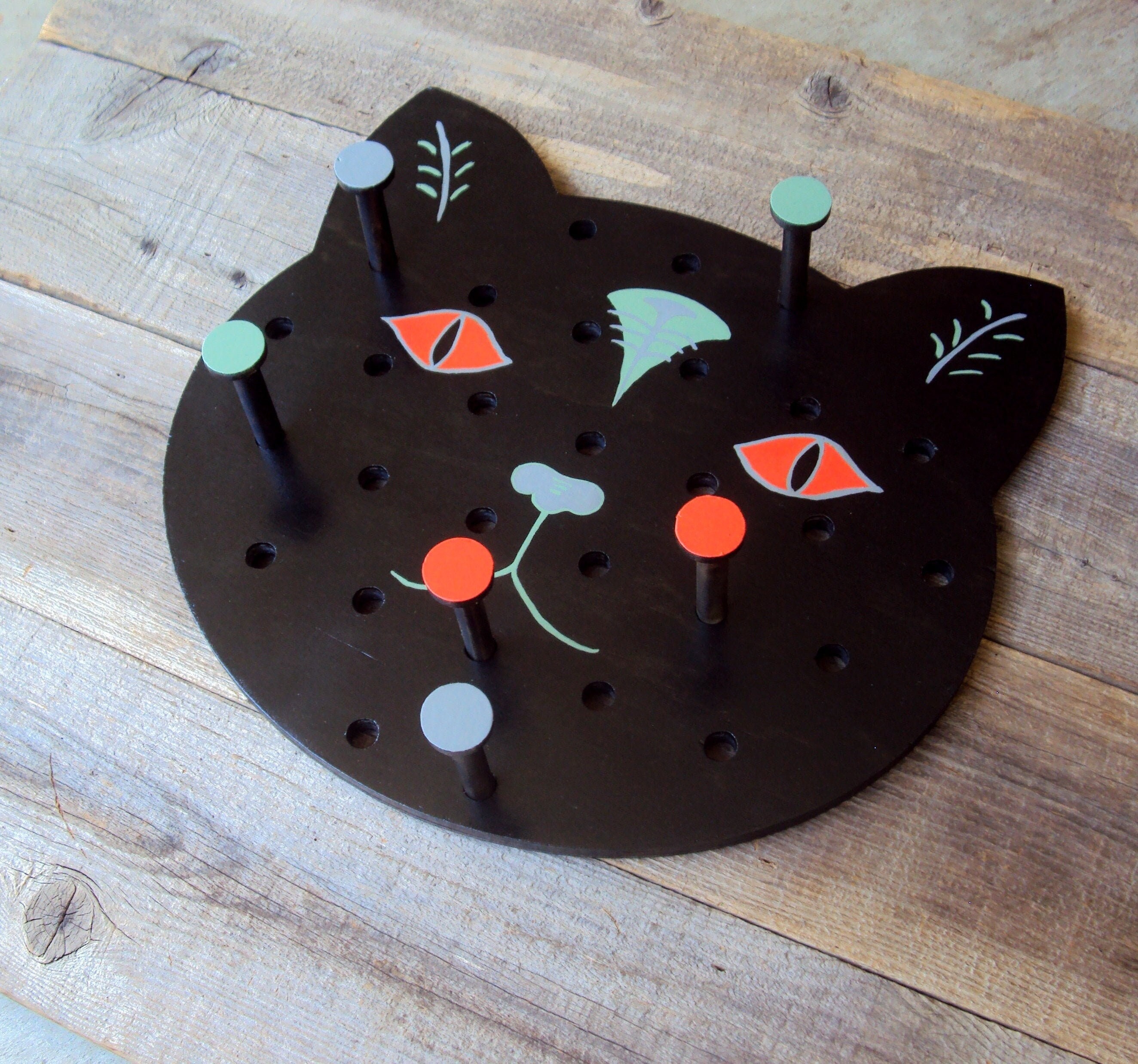 Black Cat Pegboard Organizer - Spooky Hallway Wall Display - Gothic Halloween Folk Art Decor - Eclectic Wood Peg Board - Entryway Key Holder