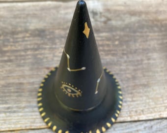 Hand-Painted Witch Hat Ring Holder - Black & Gold Gothic Decoration