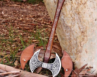 Handgemaakte Vikingbijl met dubbele kop | Noorse strijdbijl | Keltisch gegraveerde bijl | Valknut bijl | Middeleeuwse decoratie | Vikingcadeau voor hem
