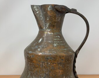 Vintage Hand gehämmerter Kupfer und Messing Ewer Krug