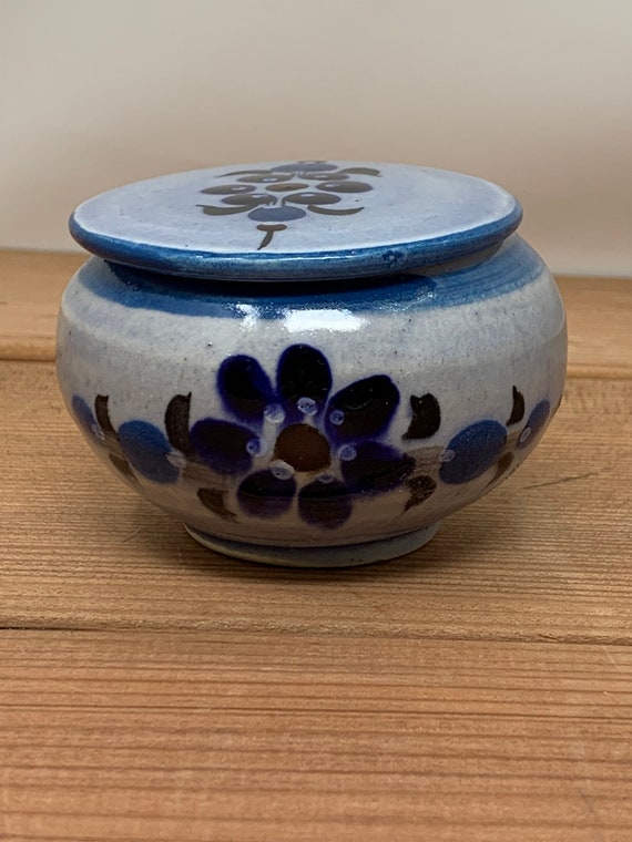 Vintage Ceramic Trinket Box