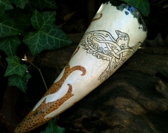 Raven Drinking horn