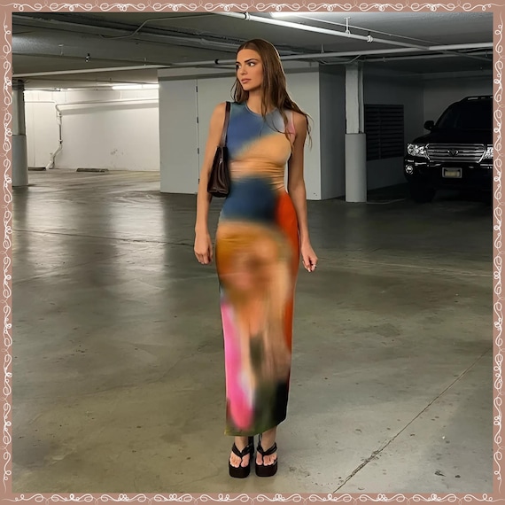 Kendall Jenner Dress, High Neck Tie Dye Long Dress, Hot Girl Summer, Y2K, Jenner Fashion, Kendall Fashion, Celebrity Trends, Trendy Dresses
