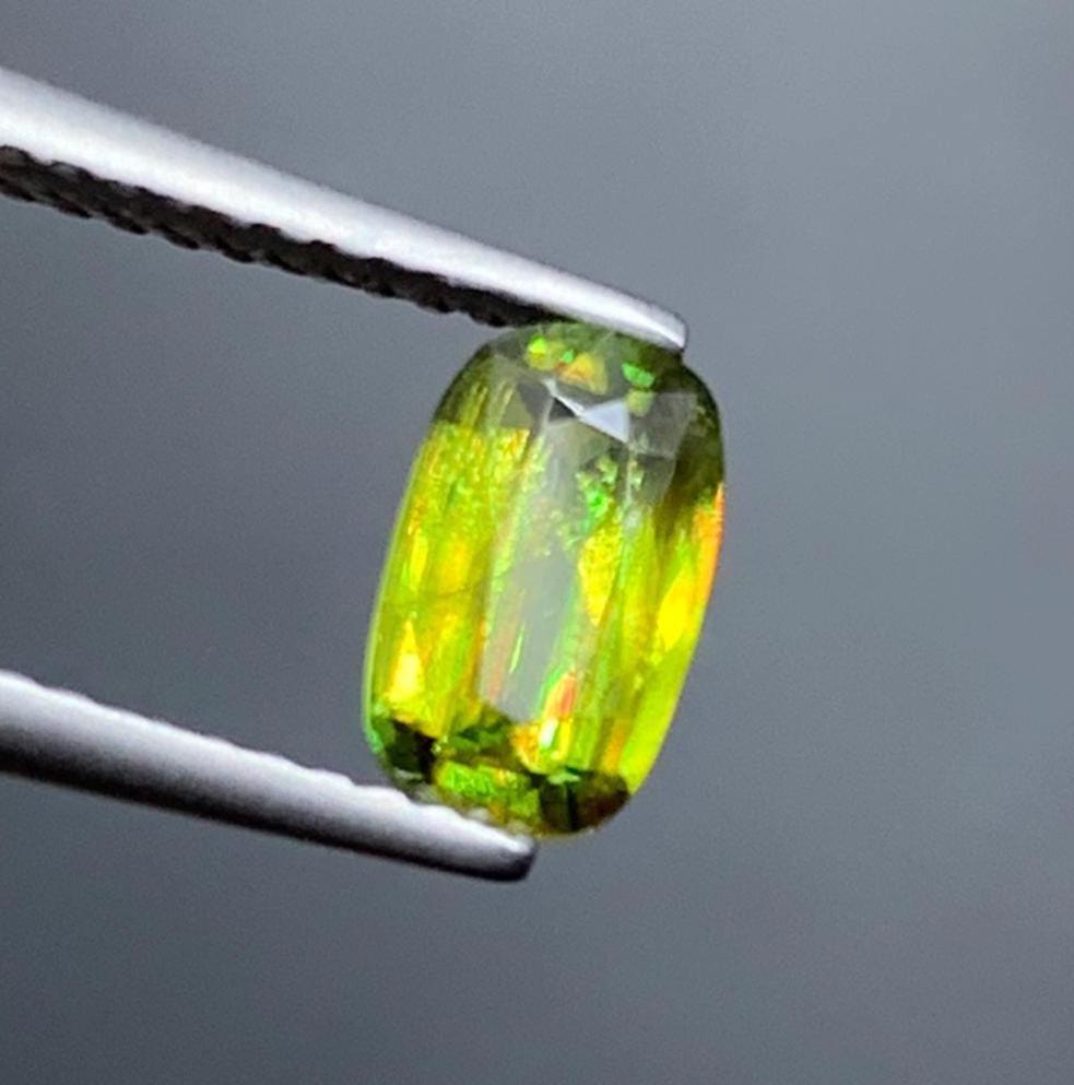 Etsy 宝石 スフェーン チタン石 チタナイト Titanite 楔石 パキスタン