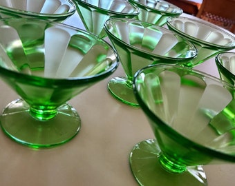 Rare Beautiful Vintage Green Vaseline Dessert Ice-Cream Glass Dishes