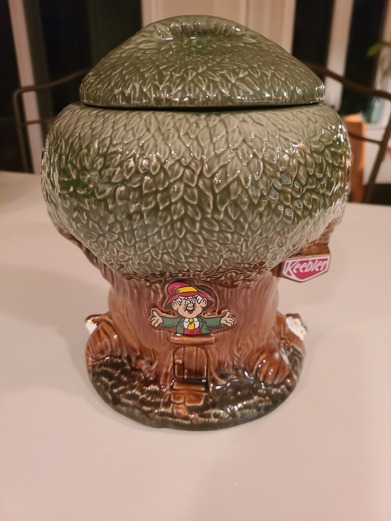 Vintage McCoy Keebler Tree House Cookie Jar image 2