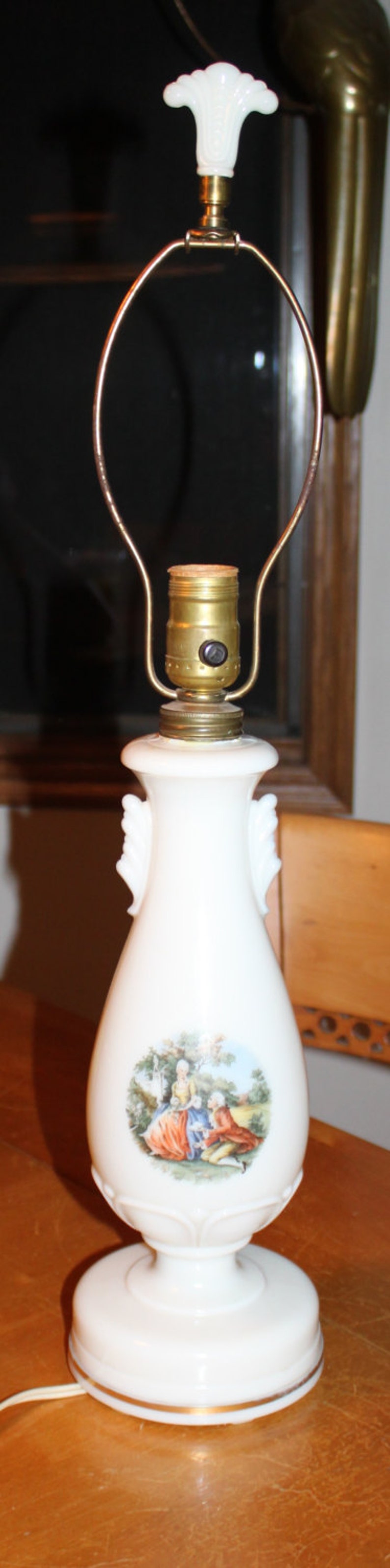 Vintage Gorgeous Milk Glass Table Lamp Colonial Courting Couple