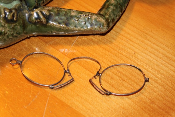 Antique Bow Spectacles - image 4