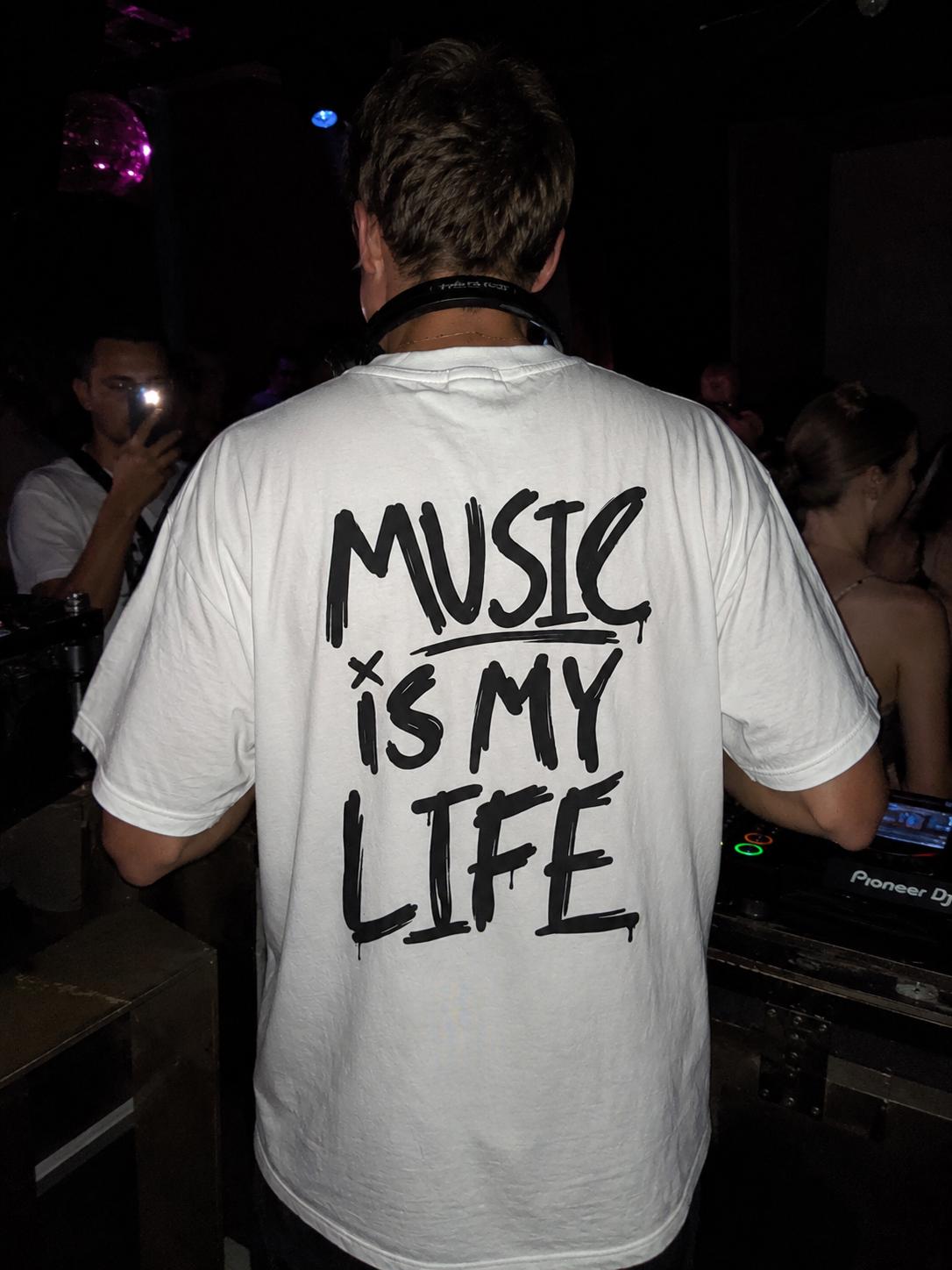 Music is my drug t shirt - Etsy 日本