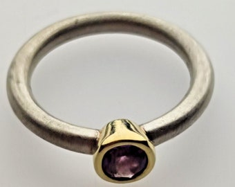 18ct Gold and Silver Purple Amethyst Natural Gemstones Ring M - 18ct Yellow Gold