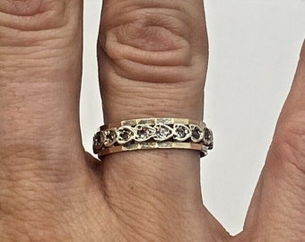 9ct Gold Ring Full Eternity Ring set with Spinel's in Heart - 9ct Yellow Gold