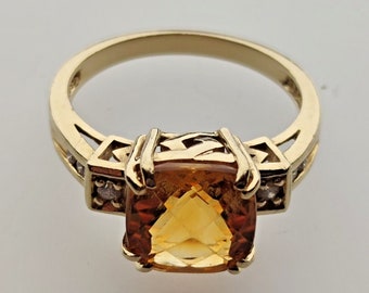 14ct Yellow Gold Citrine and Diamond UK Ring Size N 1/2 - 14ct Yellow Gold