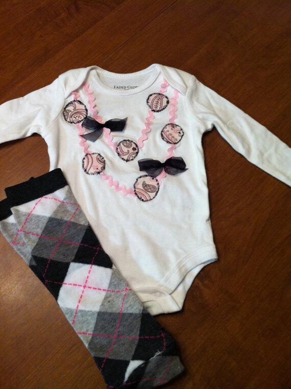 Items similar to Custom onesie/baby leggings Sets on Etsy
