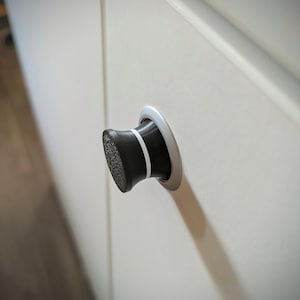 Reinforced Black M6 Push Lock Cabinet Door Button – White Indicator – Replacement Knob for Campervan, Motorhome, RV and Caravan