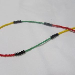 Queens and Kings II Original, Authentic, Single Strand Red Black Green Yellow Belly Beads, High Quality Bead Wire, Sterling silver Clasp image 3