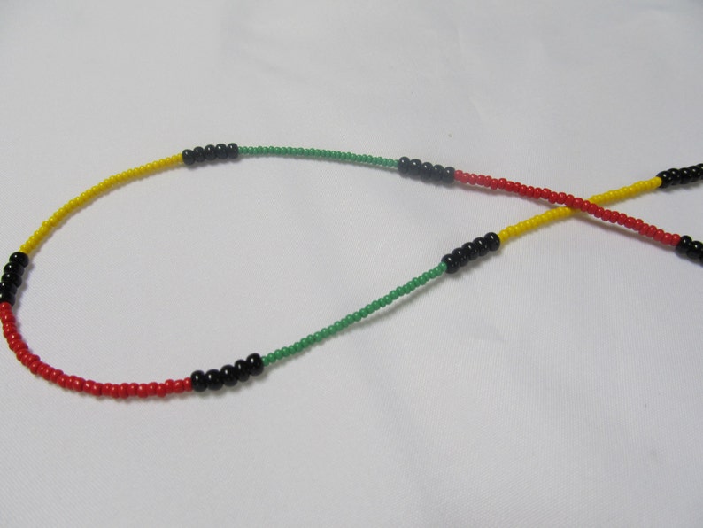 Queens and Kings II Original, Authentic, Single Strand Red Black Green Yellow Belly Beads, High Quality Bead Wire, Sterling silver Clasp image 3