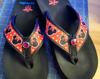 minnie mouse flip flops for adults