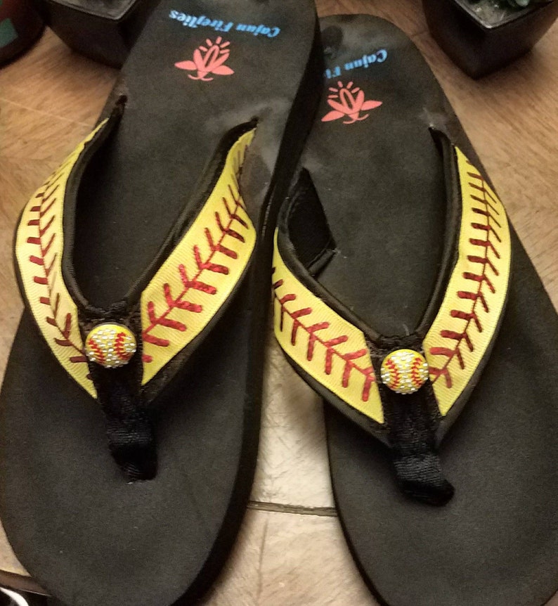 softball slides shoes