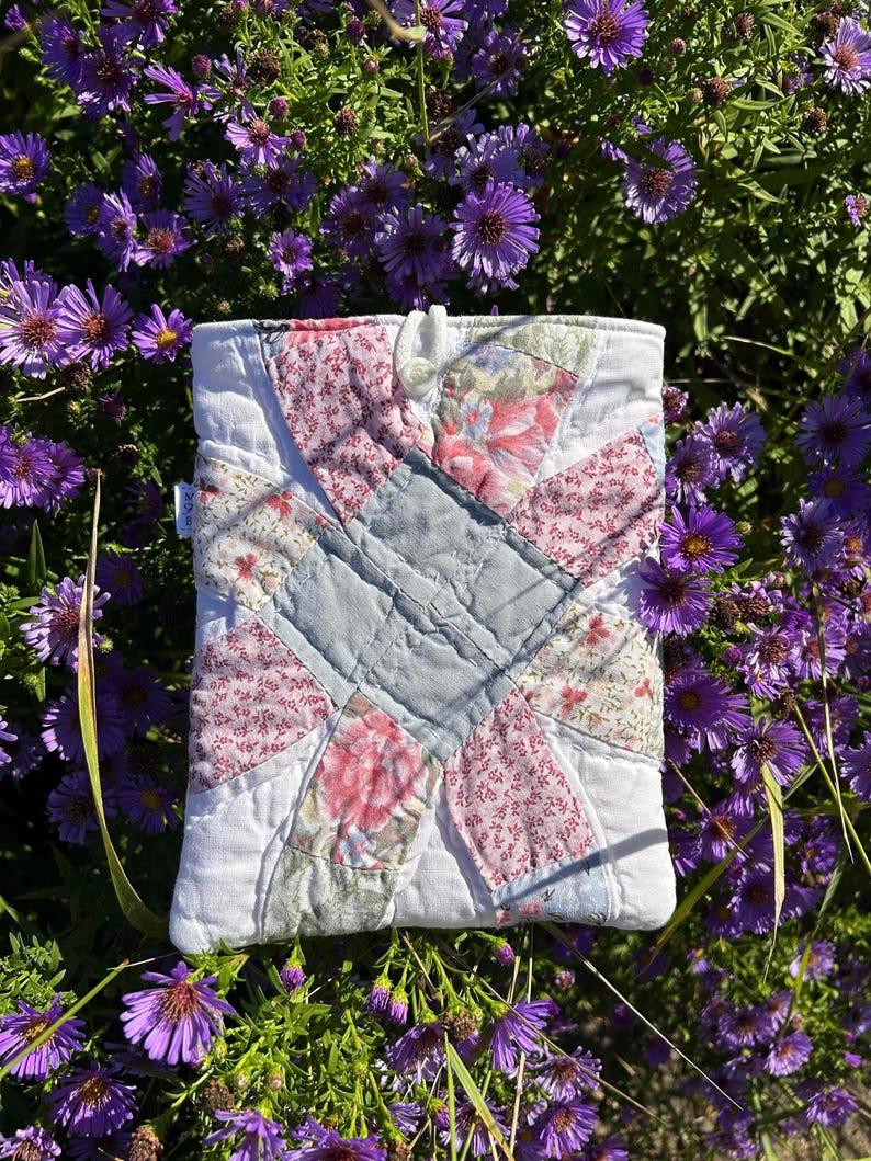 Vintage Quilt Book Sleeve | Button Closure Kindle Sleeve | Quilted ...