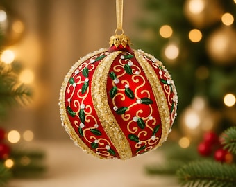 Hand Blown Glass Christmas Bauble 10 cm – Hand Painted Mistletoe Ornament