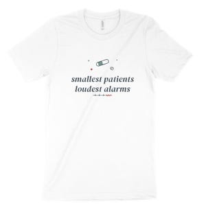 Camiseta "Pacientes Menores, Alarmes Mais Altos" para Enfermeiras da UTI Neonatal, Camiseta Sarcástica para Enfermeiras da UTI Neonatal, Presente para Enfermeiras da UTI Neonatal imagem 3